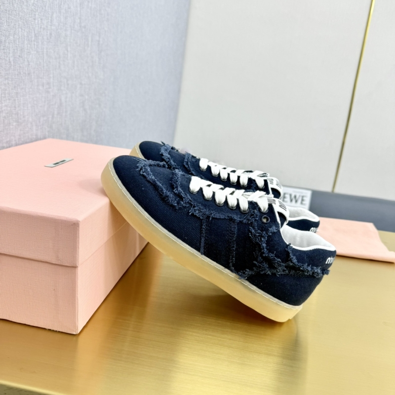 Miu Miu Casual Shoes